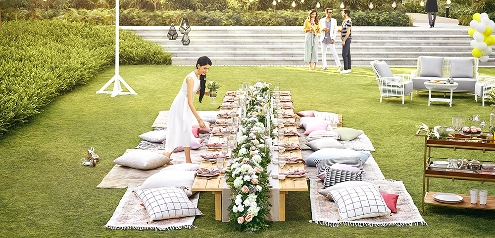 Amenity—Lodha-Adrina-Party-Lawn_0
